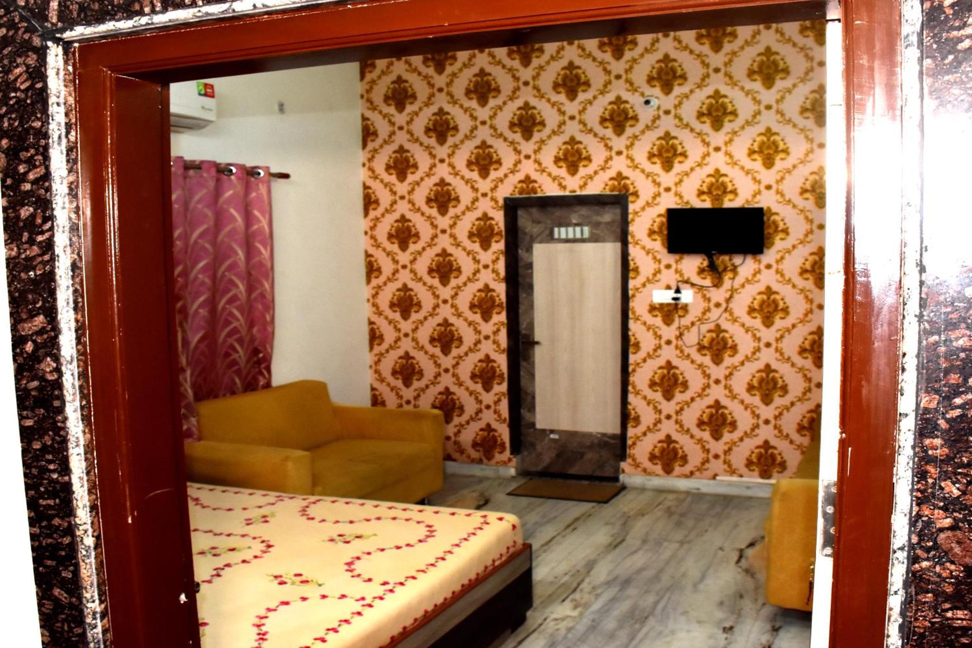 Ramaya Home Stay Varanasi Eksteriør bilde