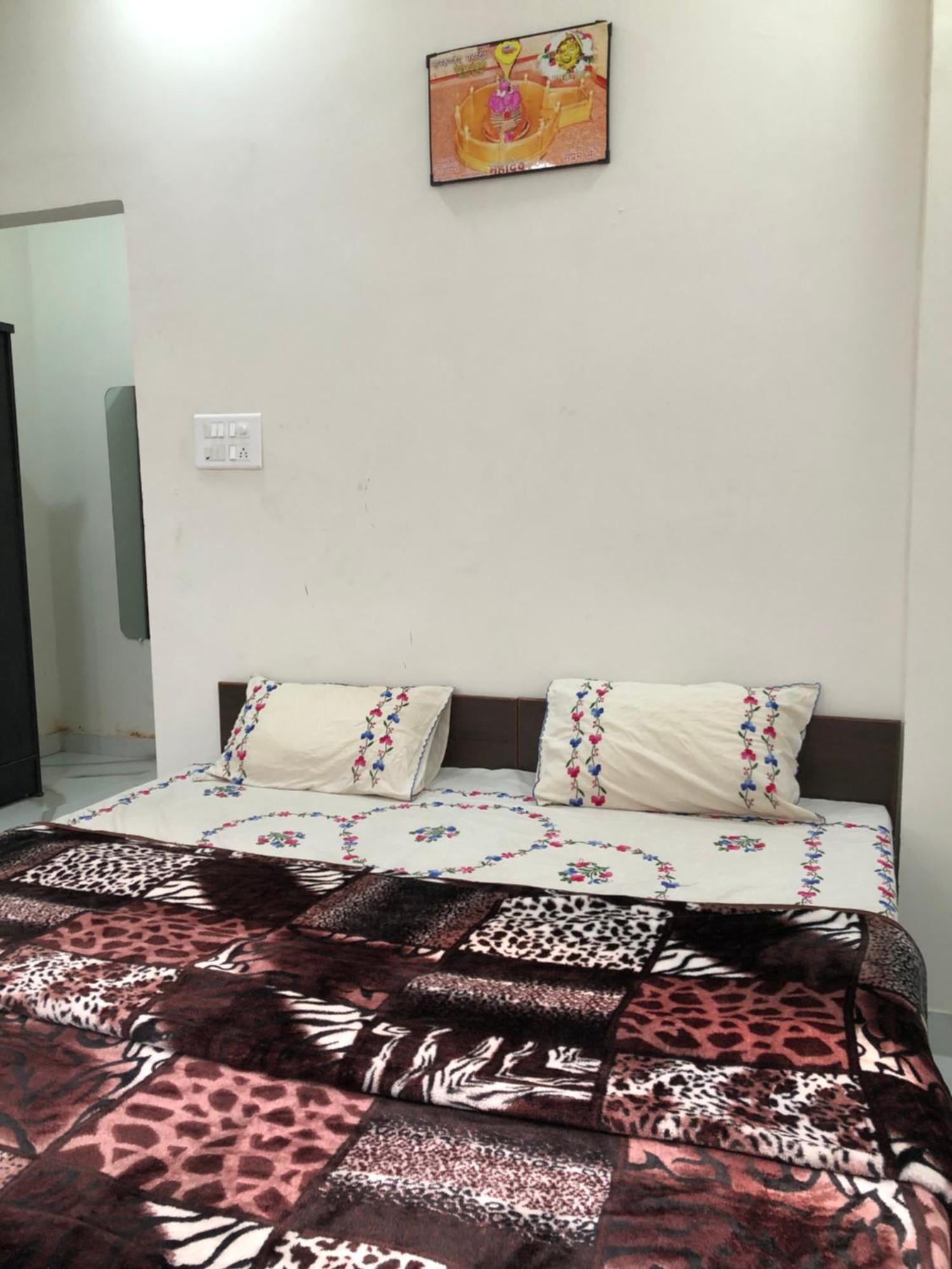 Ramaya Home Stay Varanasi Eksteriør bilde