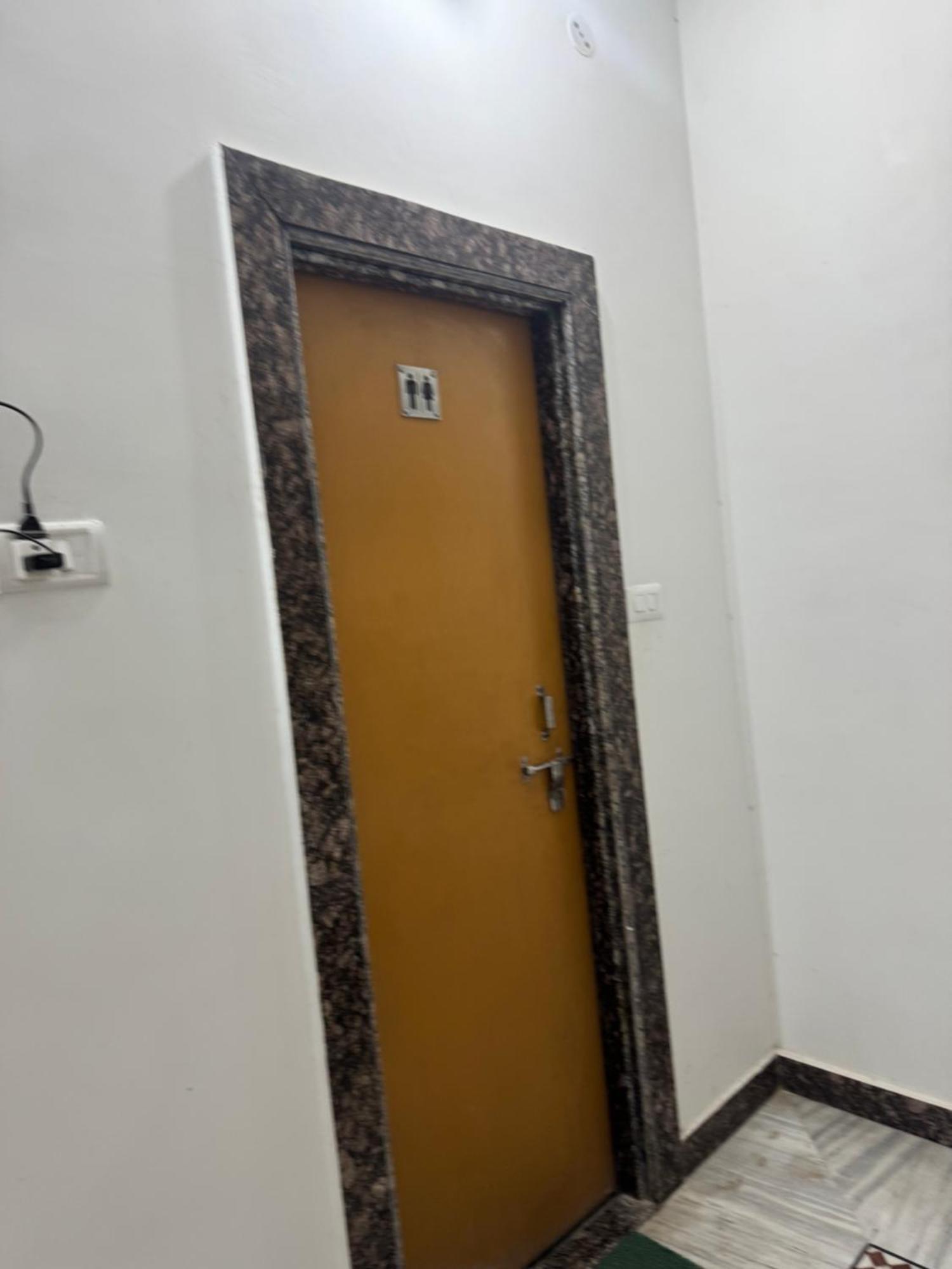Ramaya Home Stay Varanasi Eksteriør bilde